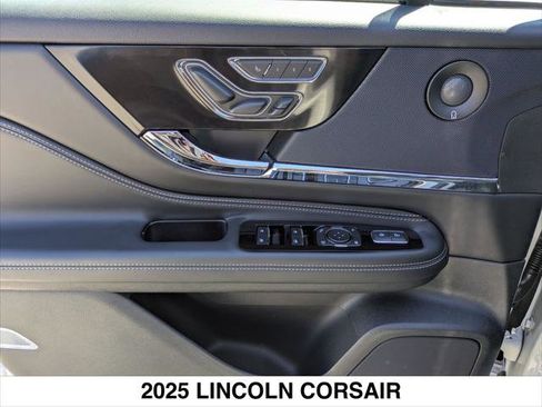 Used 2025 Lincoln Corsair Grand Touring w/ Equipment Group 302A AWD/4WD image 10