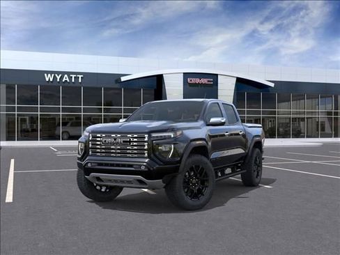New 2026 GMC Canyon Denali w/ LPO, Denali Black Edition AWD/4WD image 9