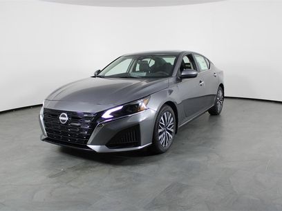 New 2025 Nissan Altima 2.5 SV w/ SV Premium Package