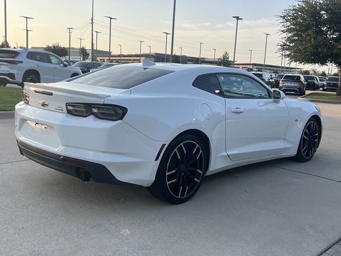 Used 2019 Chevrolet Camaro LT w/ RS Package RWD image 9