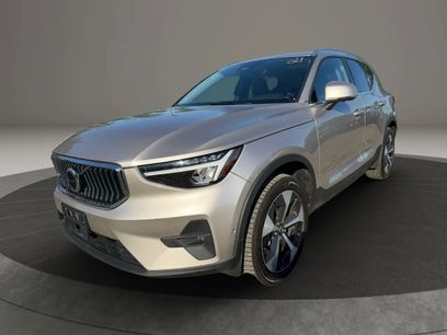 Used 2024 Volvo XC40 B5 Plus