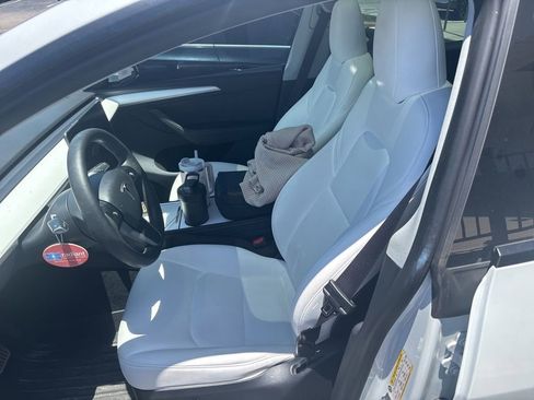 Used 2023 Tesla Model Y Long Range AWD/4WD image 4