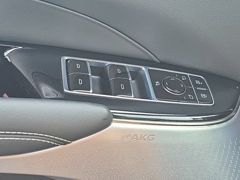 Certified 2024 Cadillac Lyriq Luxury AWD/4WD image 29