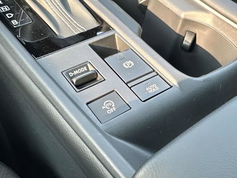New 2026 Nissan Sentra SV w/ SV Convenience Package FWD image 37