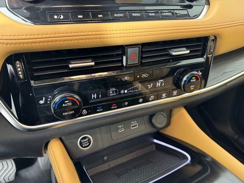 Used 2023 Nissan Rogue Platinum w/ Platinum Premium Package image 19