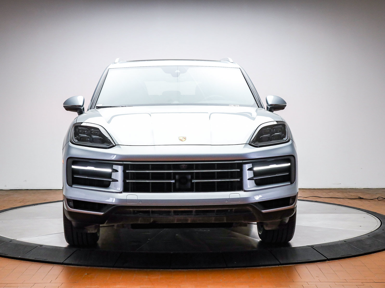 Certified 2025 Porsche Cayenne S AWD/4WD image 39