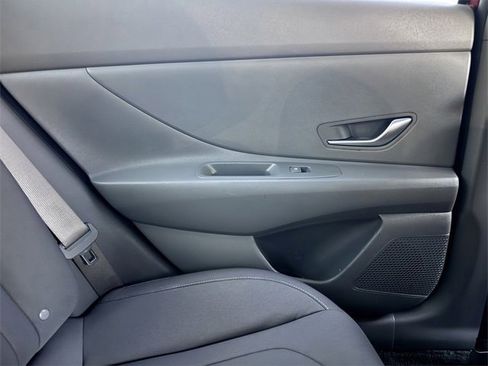 Used 2023 Hyundai Elantra SEL w/ Preferred Accessory Package image 24