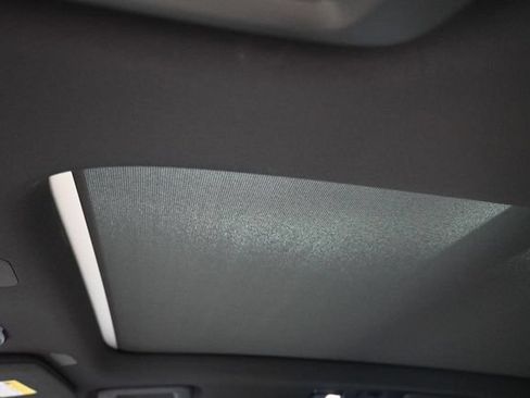 Certified 2026 Volvo XC90 B6 Plus w/ Protection Package Premier AWD/4WD image 19
