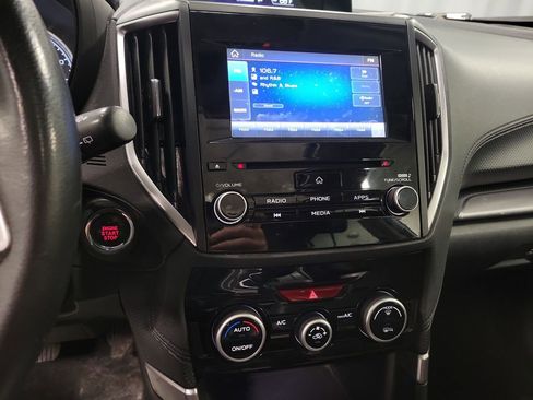 Used 2020 Subaru Forester Premium image 17