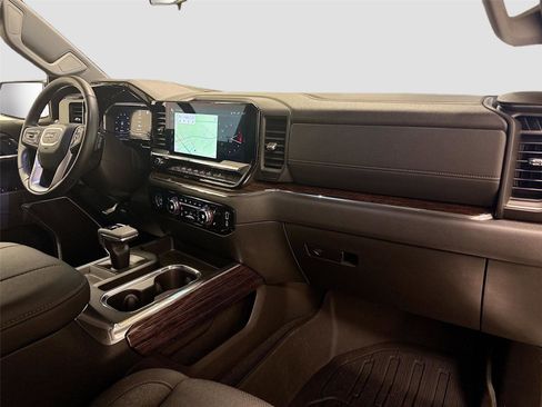 Used 2023 GMC Sierra 1500 Elevation image 29
