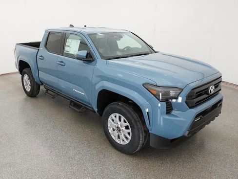 New 2026 Toyota Tacoma SR5 image 13