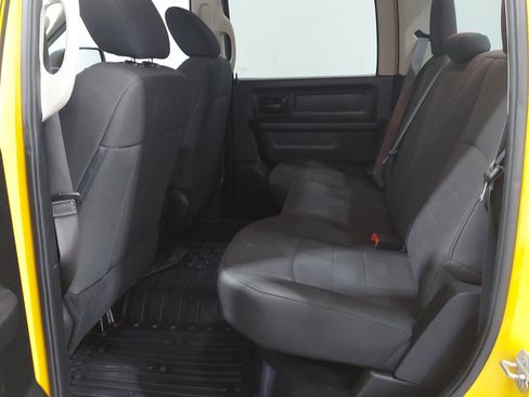 Used 2019 RAM 1500 Express w/ Wheel & Sound Group AWD/4WD image 13