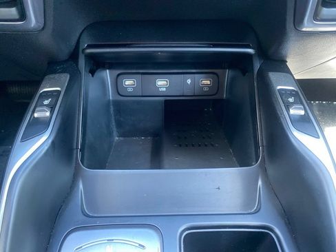 Used 2023 Kia Sorento EX AWD/4WD image 29