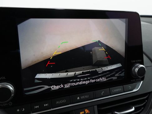 Used 2023 Nissan Altima 2.5 SV AWD/4WD image 25