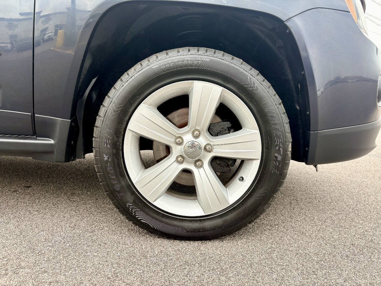 Used 2014 Jeep Compass Latitude AWD/4WD image 37