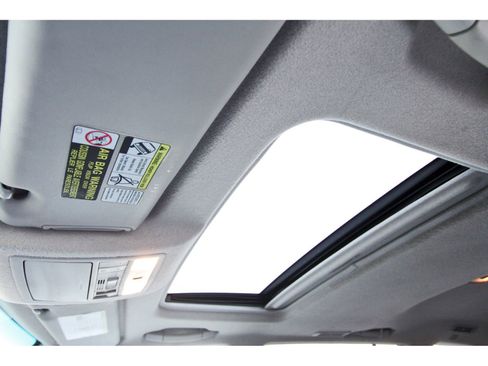 Used 2013 Toyota Highlander SE FWD image 31