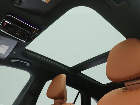 New 2027 Mercedes-Benz GLC 300 image 9