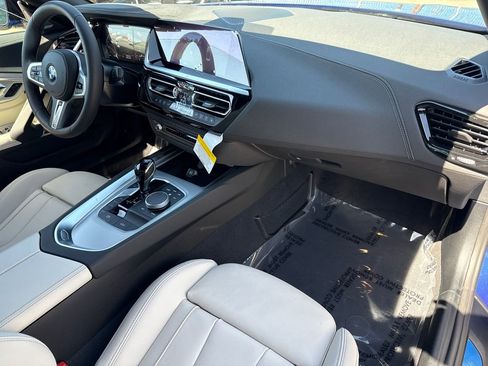 New 2026 BMW Z4 sDrive30i w/ Dynamic Handling Package RWD image 15