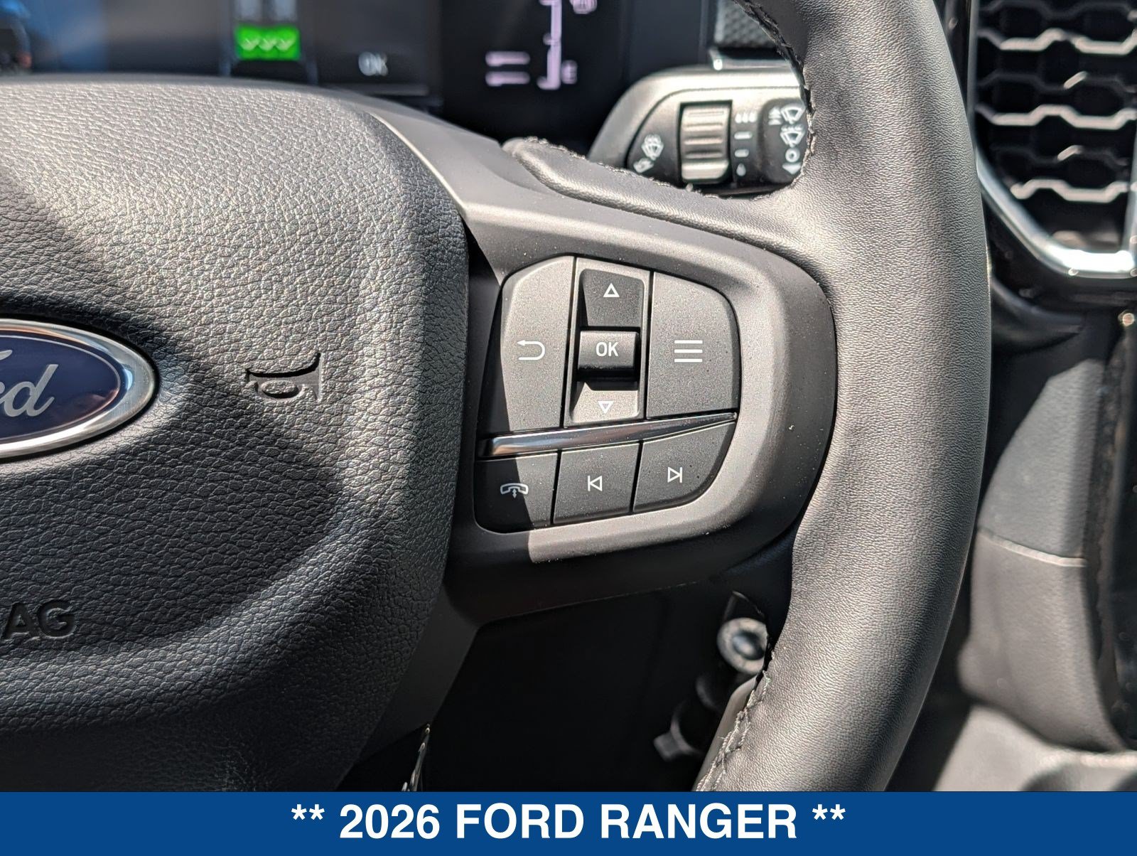 New 2026 Ford Ranger XLT w/ Black Appearance Package RWD image 27