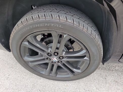 Used 2025 Buick Enclave Sport Touring w/ Power Package image 12