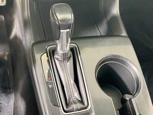 Used 2022 Honda Civic Sport image 16