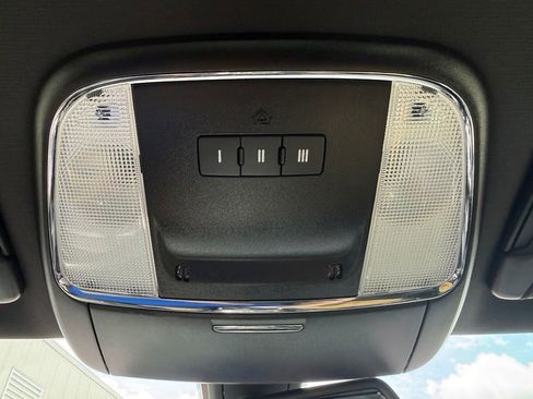Used 2023 Dodge Charger Scat Pack RWD image 31