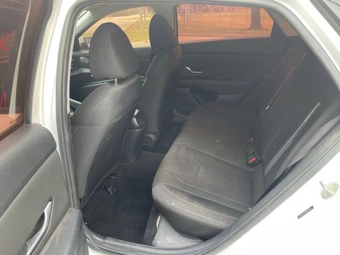 Used 2022 Hyundai Elantra SEL w/ Convenience Package image 11