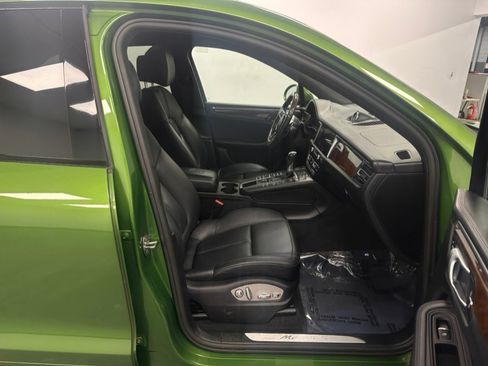 Used 2021 Porsche Macan S w/ Premium Package Plus image 52