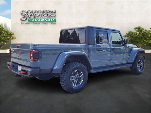 New 2025 Jeep Gladiator Mojave image 6