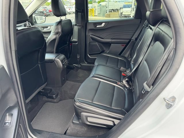 Used 2025 Ford Escape Platinum AWD/4WD image 23