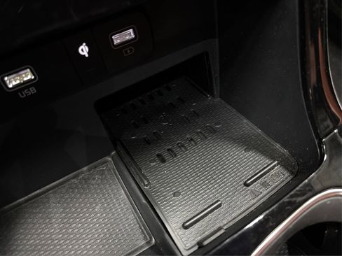 Certified 2024 Kia Carnival SX Prestige image 45