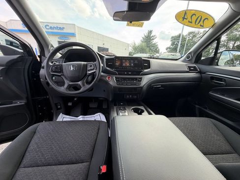 Used 2024 Honda Ridgeline Sport image 24