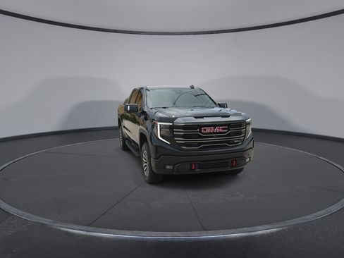 Used 2022 GMC Sierra 1500 AT4 w/ AT4 Premium Package AWD/4WD image 3