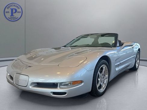 Used 2003 Chevrolet Corvette Convertible w/ Preferred Equipment Group1 RWD image 4