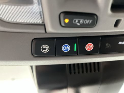 Certified 2024 GMC Sierra 3500 Denali w/ Technology Package image 32