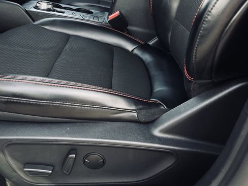 Used 2025 Ford Escape ST-Line image 22