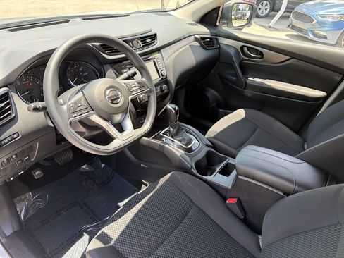 Used 2022 Nissan Rogue Sport S FWD image 12