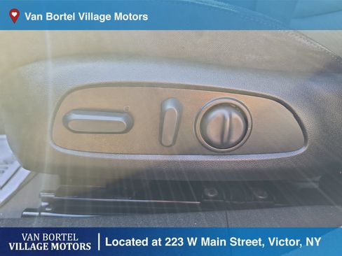 Used 2024 Chevrolet Malibu RS FWD image 12