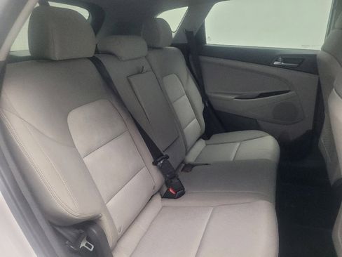 Used 2016 Hyundai Tucson SE w/ Option Group 02 image 19