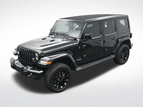 Used 2021 Jeep Wrangler Unlimited Sahara AWD/4WD image 21