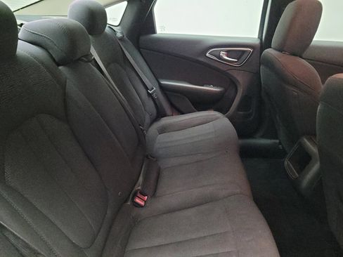 Used 2015 Chrysler 200 Limited w/ Convenience Group image 19