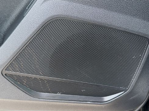 Used 2025 Audi Q3 2.0T Premium image 24