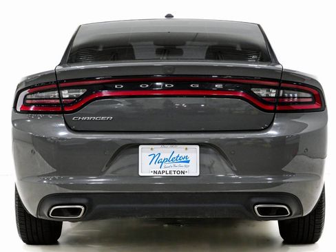 Used 2019 Dodge Charger SXT image 8