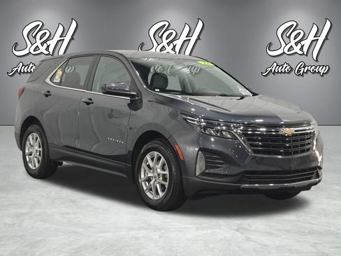 Used 2023 Chevrolet Equinox LT FWD image 2