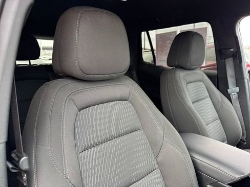 Used 2025 Chevrolet Equinox LT image 24