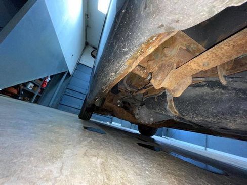 Used 1999 Chevrolet Astro AWD image 13