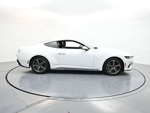 Used 2024 Ford Mustang Premium image 11