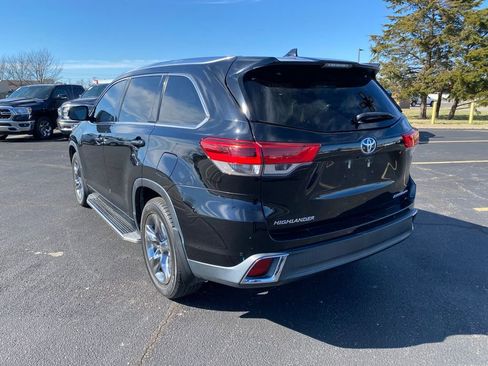 Used 2019 Toyota Highlander Limited Platinum image 7