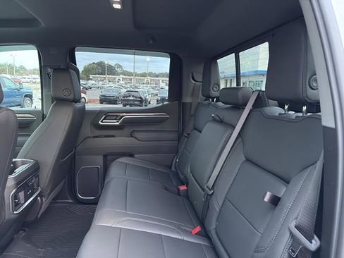 Used 2026 Chevrolet Silverado 1500 LTZ image 12