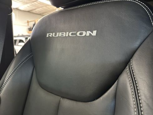 Used 2016 Jeep Wrangler Unlimited Rubicon AWD/4WD image 37